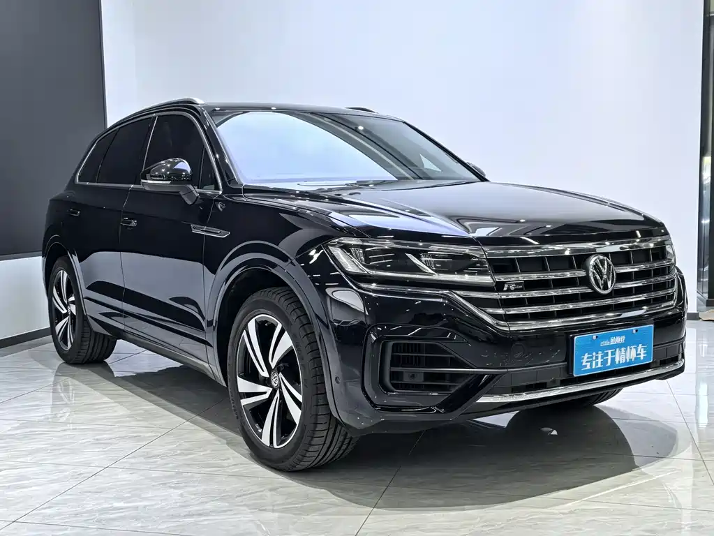 Volkswagen Touareg 2020 — фото 2