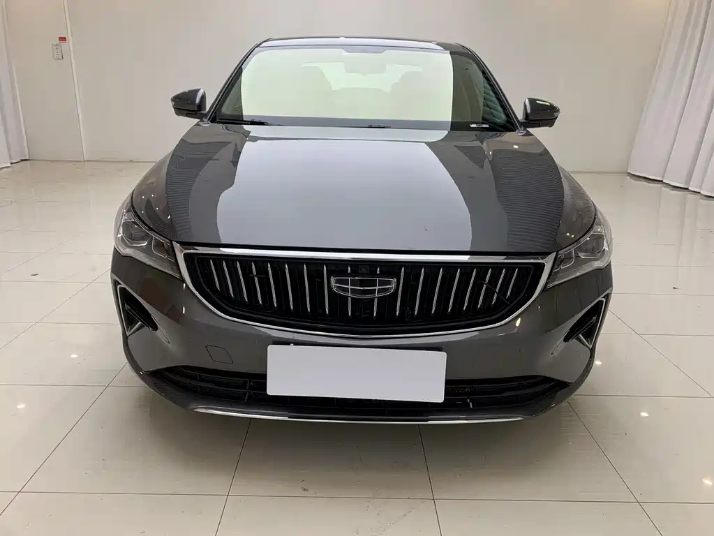 Geely Emgrand 2023