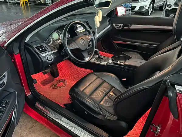 Mercedes-Benz E-Class 2011