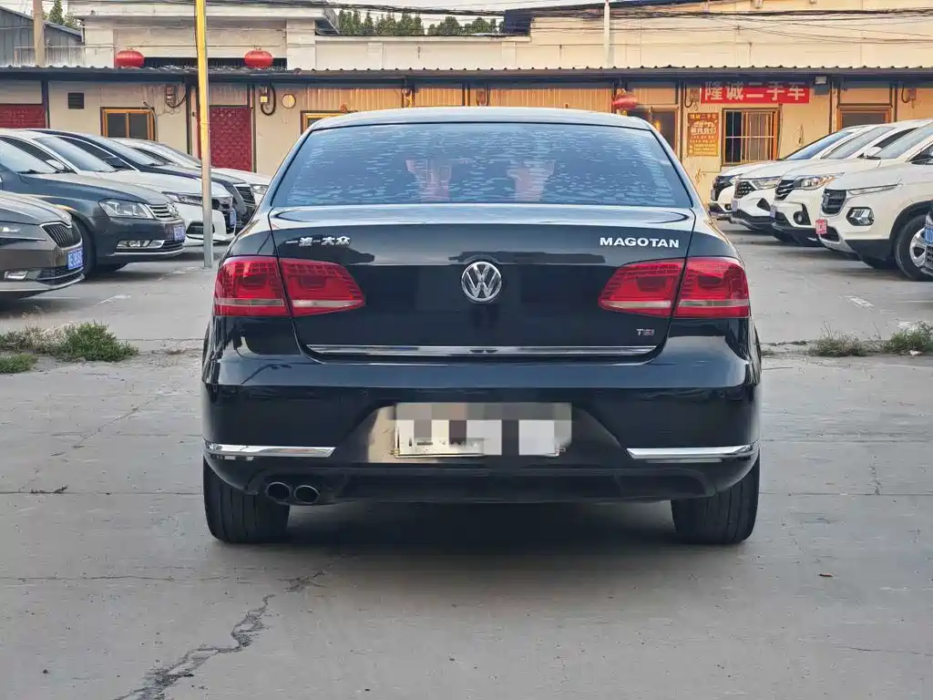 Volkswagen Magotan 2016