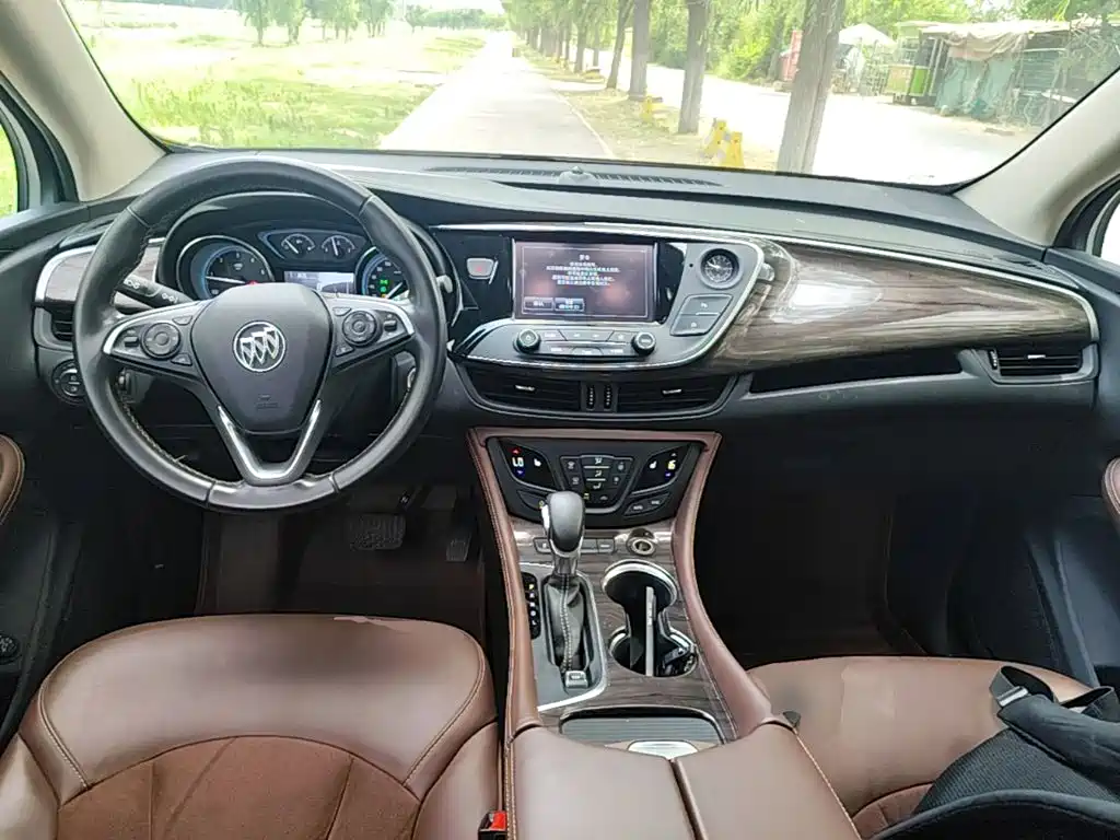 Buick Envision Plus 2017 — фото 10