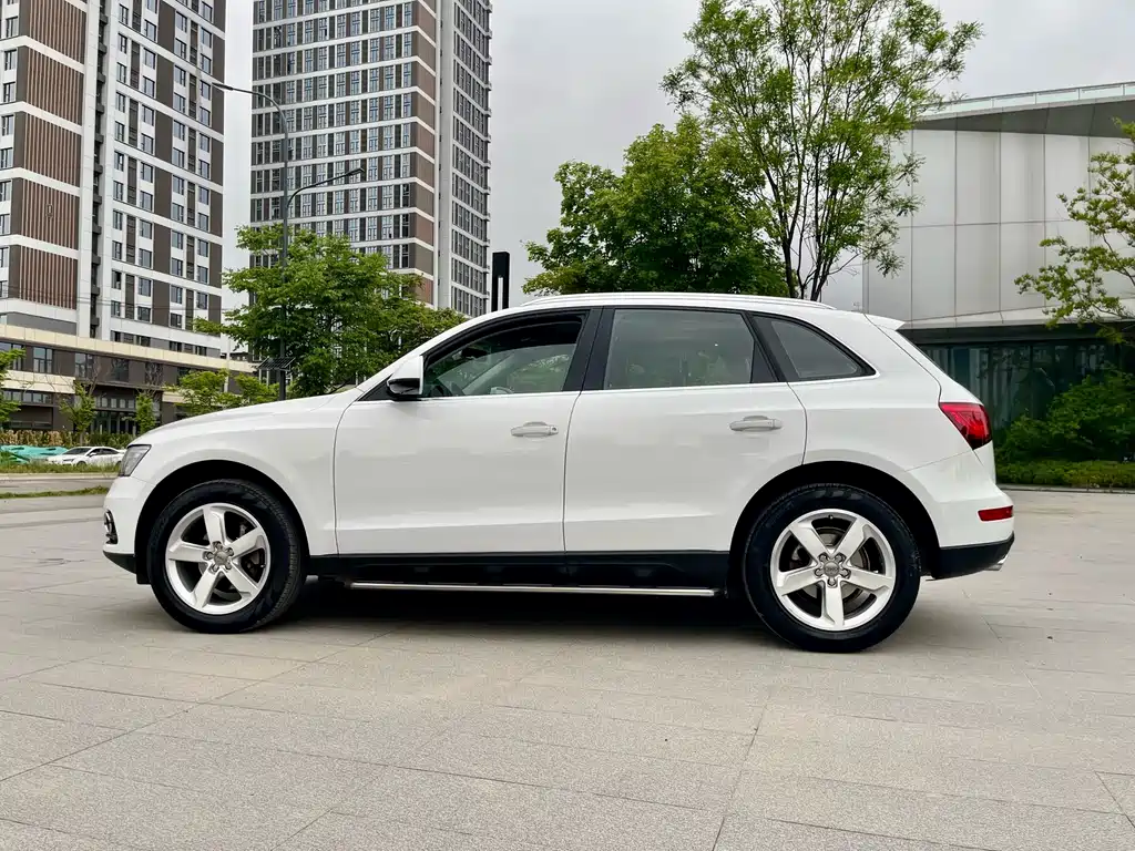 Audi Q5 2016 — фото 25