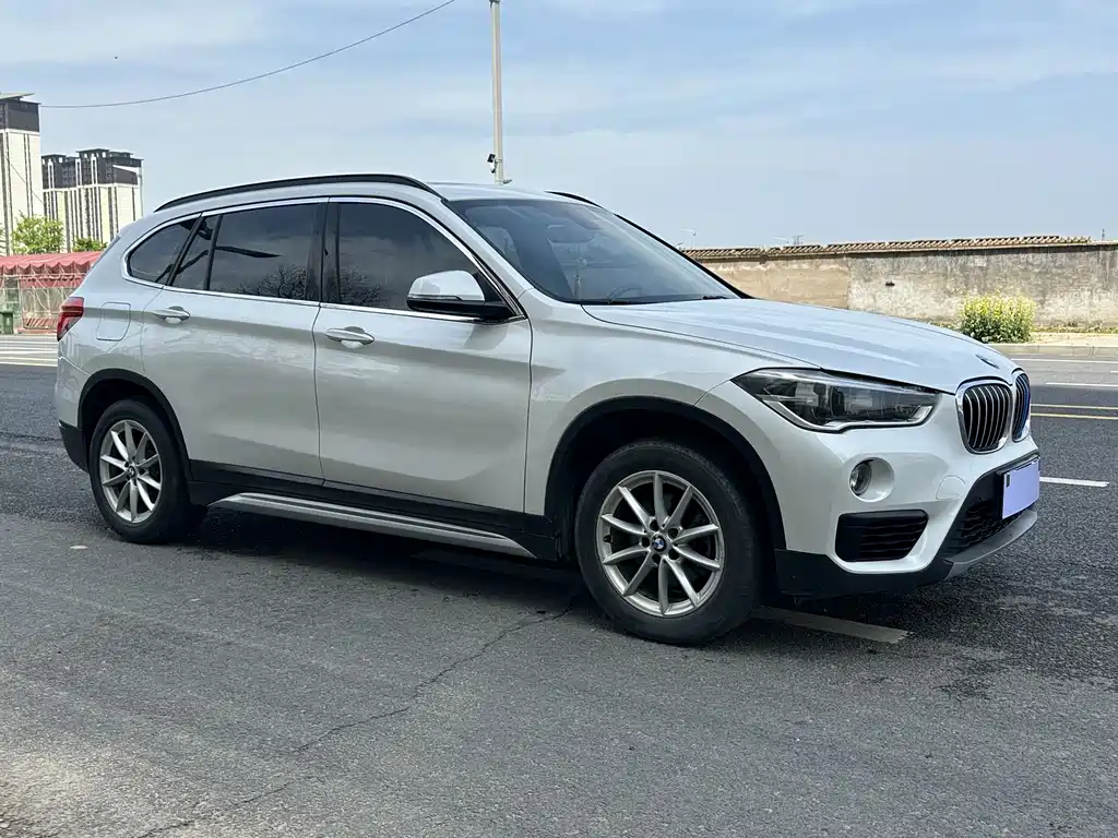 BMW X1 2018 — фото 3