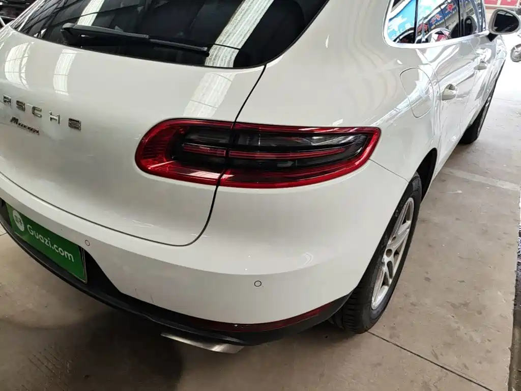 Porsche Macan 2017 — фото 8