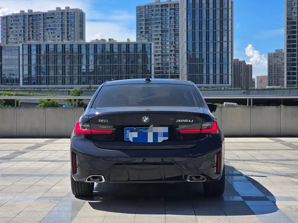 BMW 3 Series 2025