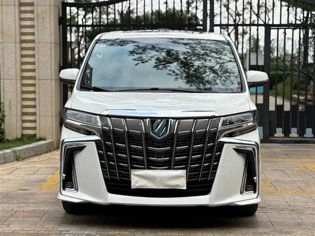 Toyota Alphard 2019 — фото 3