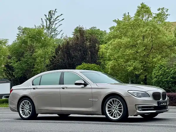 BMW 7 Series 2015