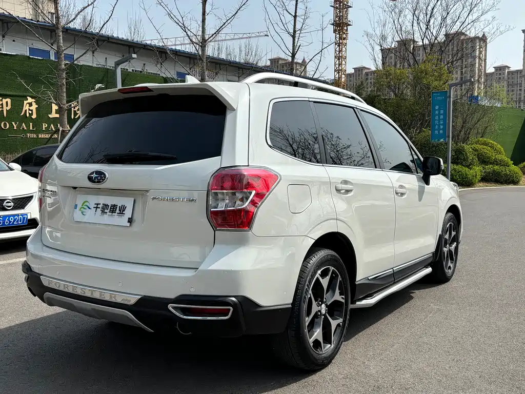 Subaru Forester 2016 — фото 16