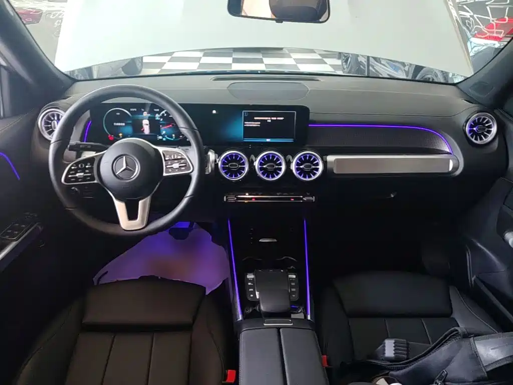 Mercedes-Benz GLB 2023 — фото 10