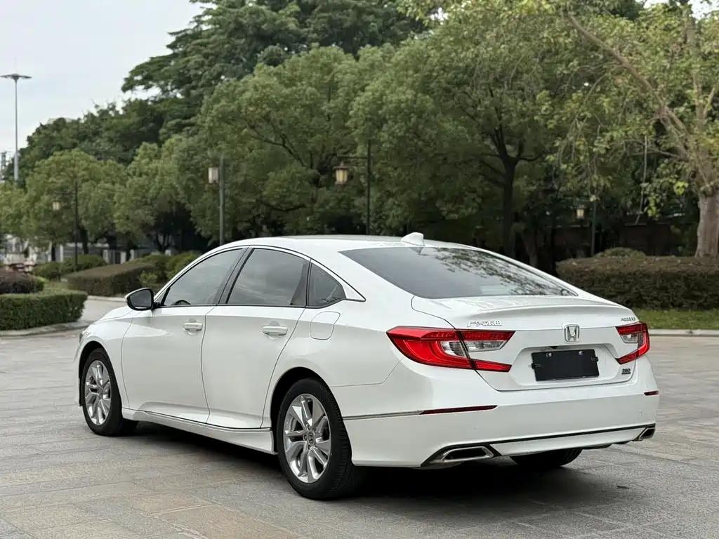 Honda Accord 2019 — фото 8