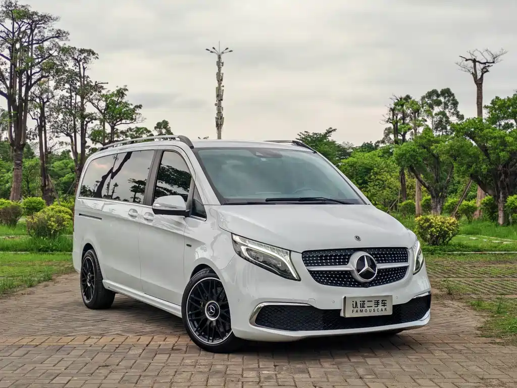 Mercedes-Benz V-Class 2022 — фото 3