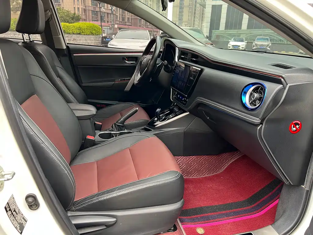 Toyota Corolla 2019 — фото 17