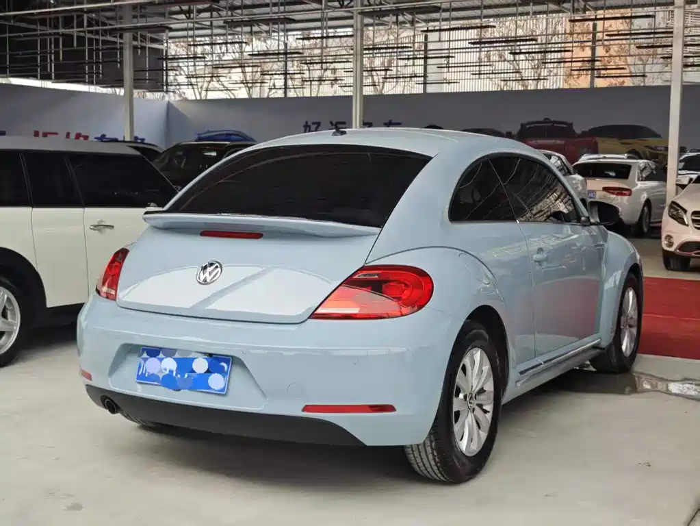 Volkswagen Beetle 2015 — фото 12