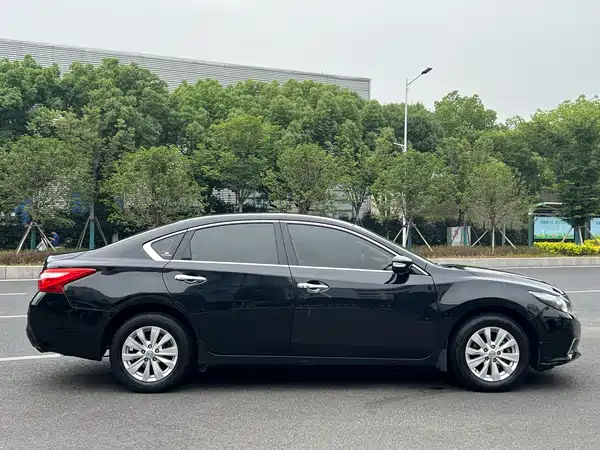 Nissan Teana 2018