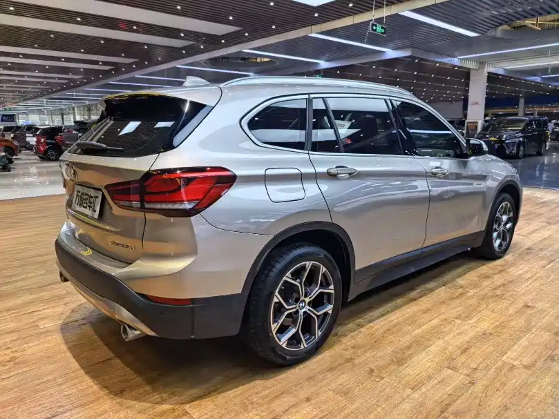 BMW X1 2021 — фото 23