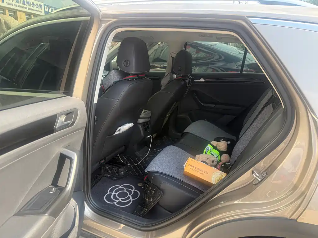 Volkswagen T-Roc 2019