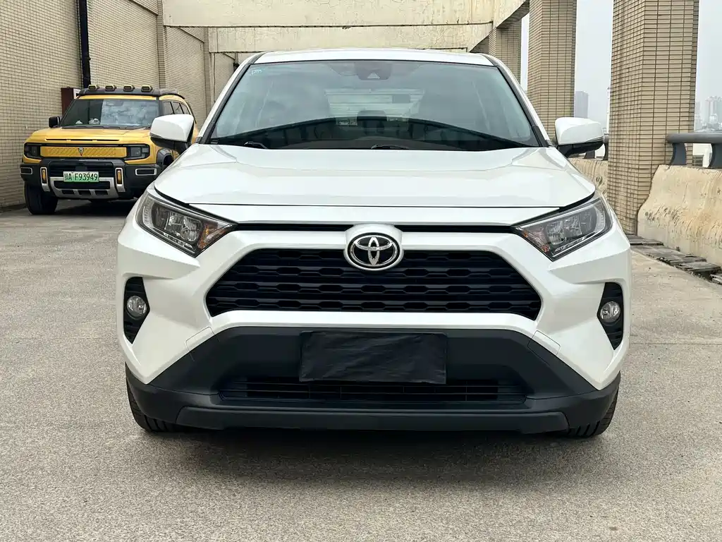 Toyota RAV4 2023