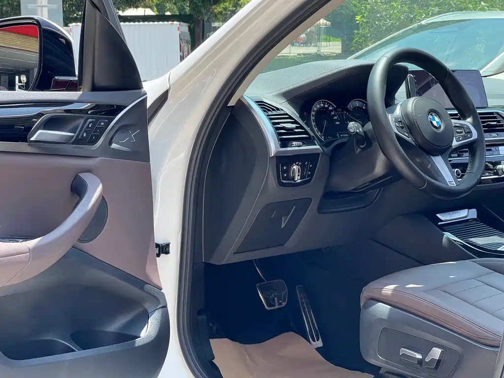 BMW X3 2018 — фото 13