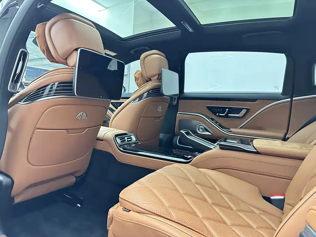 Mercedes-Benz Maybach S-Class 2025 — фото 12