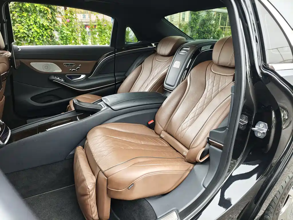 Mercedes-Benz Maybach S-Class 2019 — фото 16