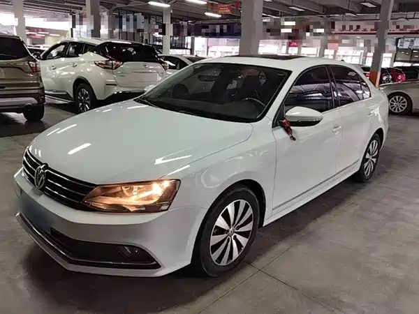 Volkswagen Sagitar 2019