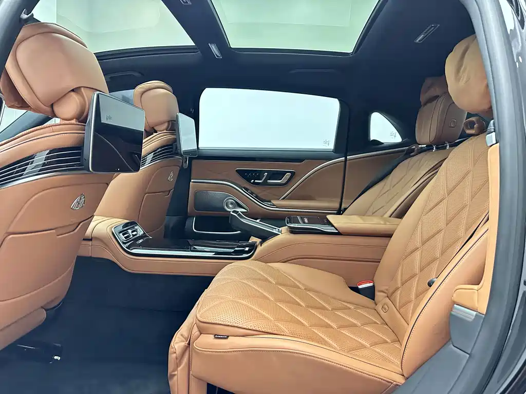 Mercedes-Benz Maybach S-Class 2025 — фото 9