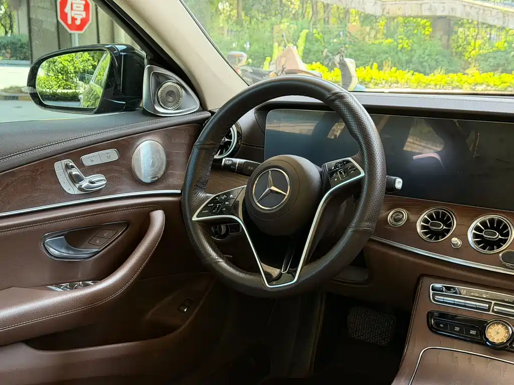 Mercedes-Benz E-Class 2021