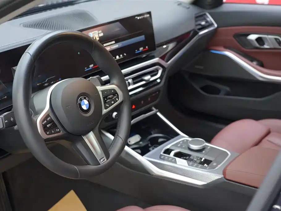 BMW 3 Series 2024 — фото 12