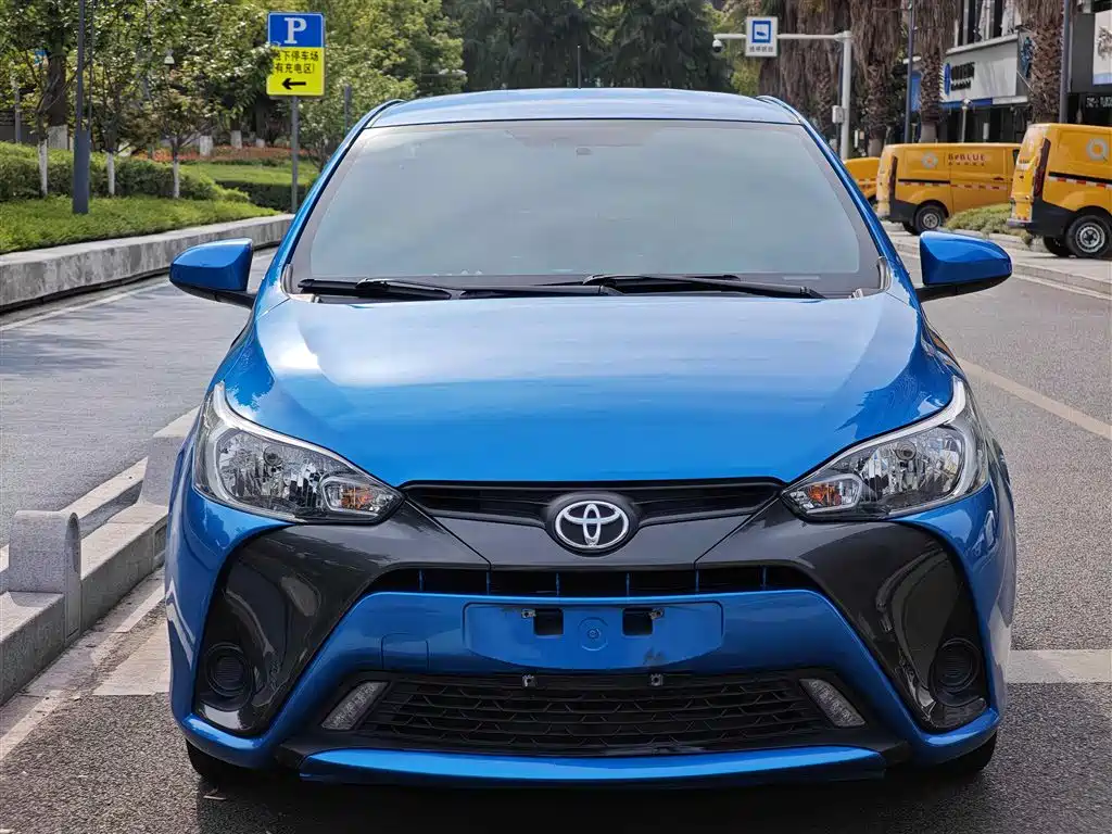 Toyota Yaris L 2019 — фото 2