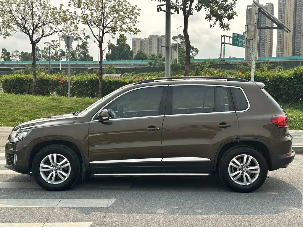 Volkswagen Tiguan 2015 — фото 3