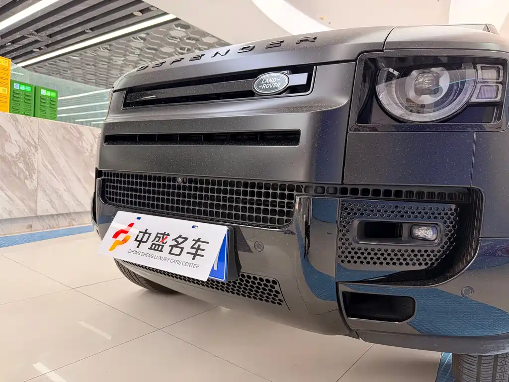 Land Rover Defender 2025 — фото 4