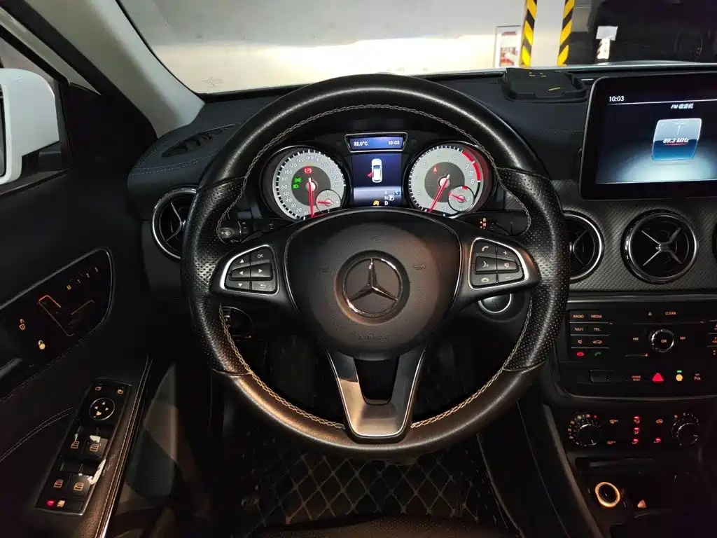 Mercedes-Benz GLA 2016