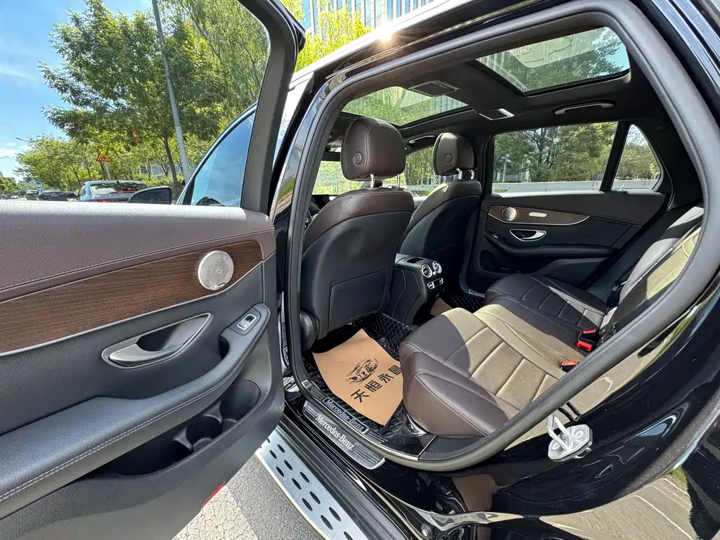 Mercedes-Benz GLC 2022 — фото 19