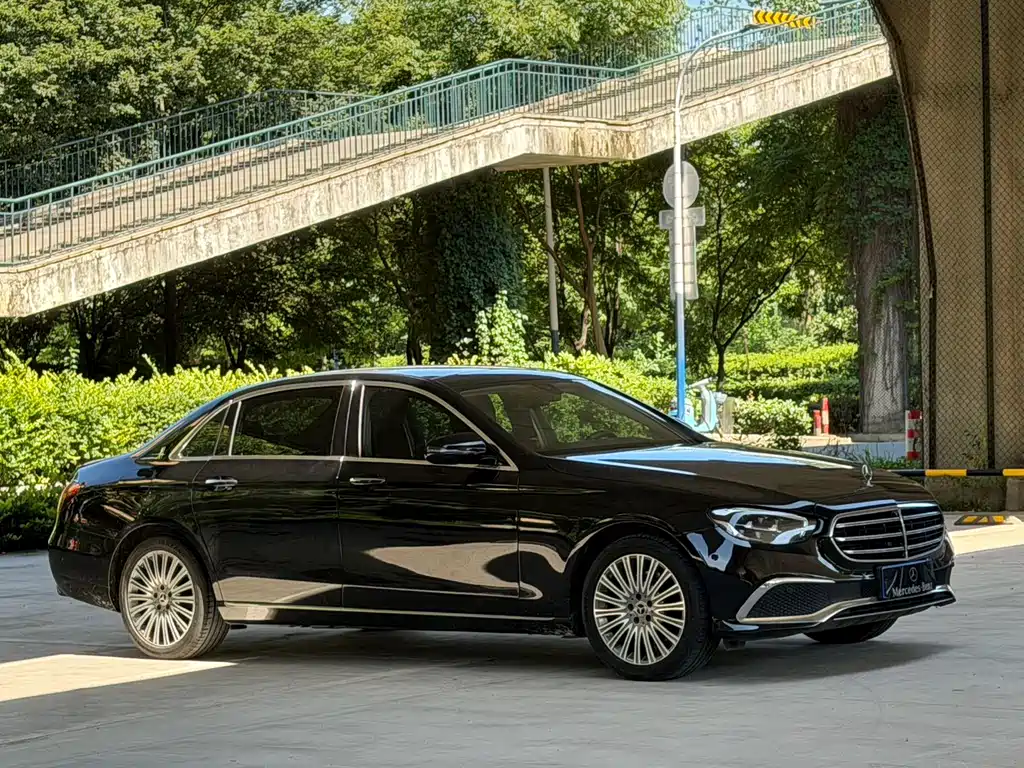Mercedes-Benz E-Class 2021