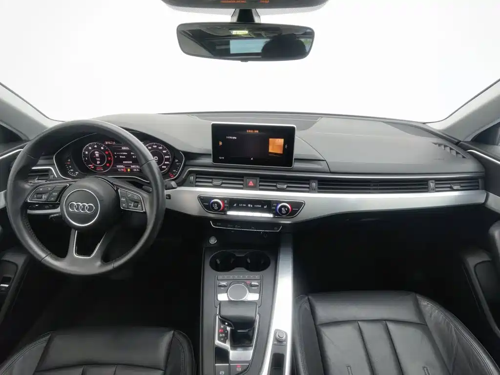 Audi A4L 2018