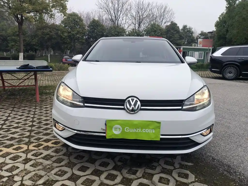 Volkswagen Golf 2020