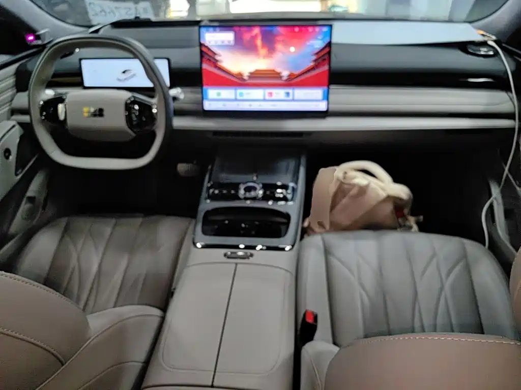 Geely Galaxy Starshine 8 2025 — фото 10