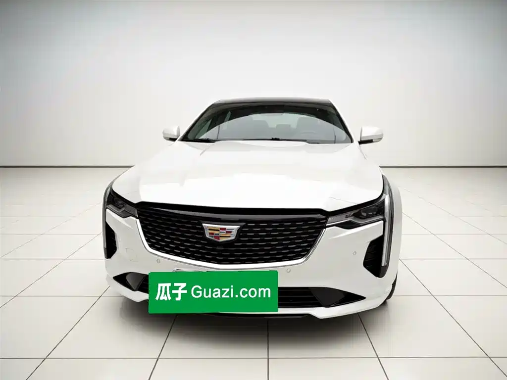 Cadillac CT4 2024 — фото 2