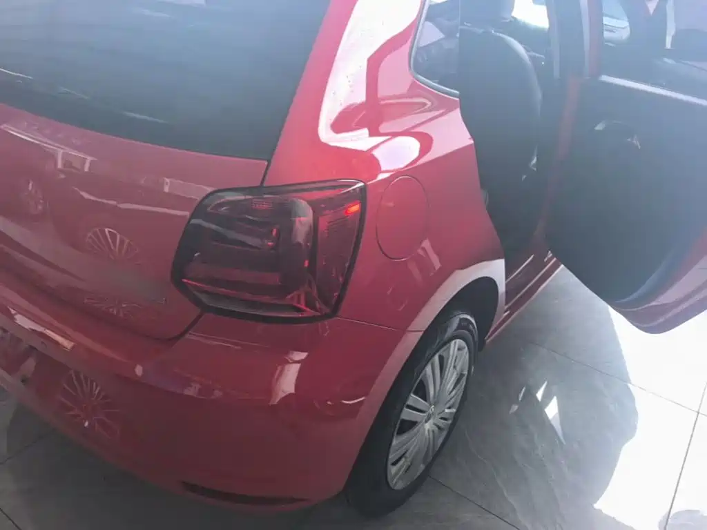 Volkswagen Polo 2016