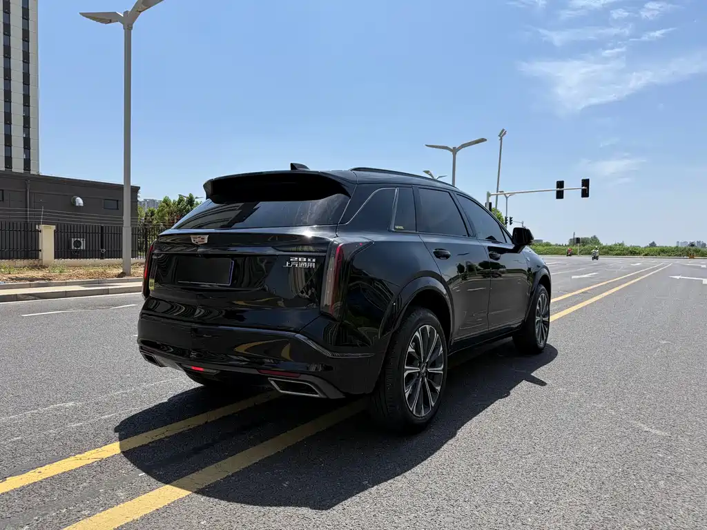 Cadillac XT5 2025 — фото 10