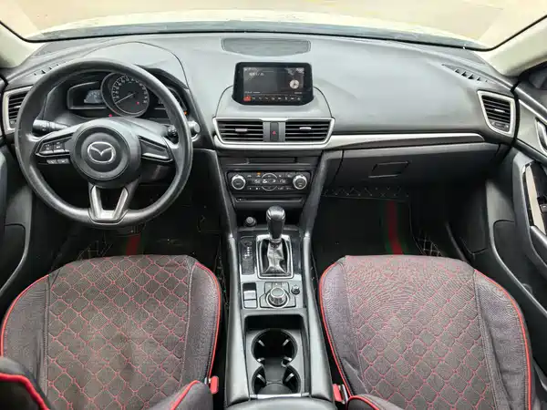 Mazda 3 Axela 2018