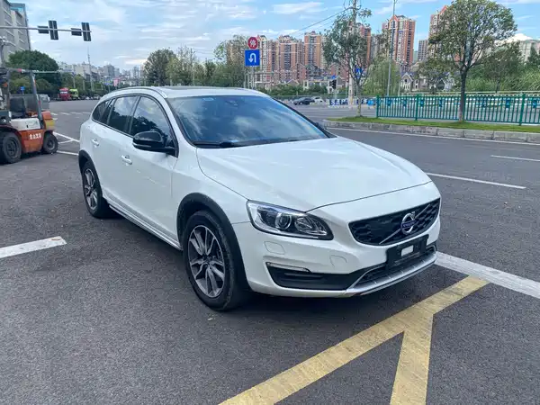 Volvo V60 2017