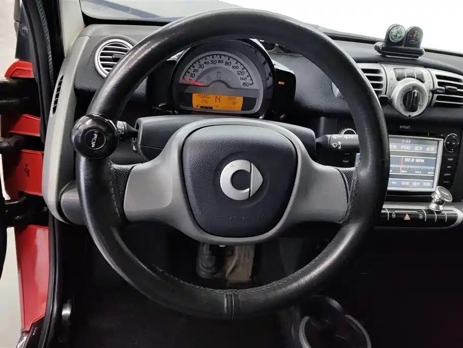 smart Fortwo 2013 — фото 15