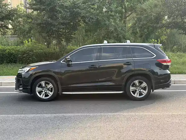 Toyota Highlander 2019