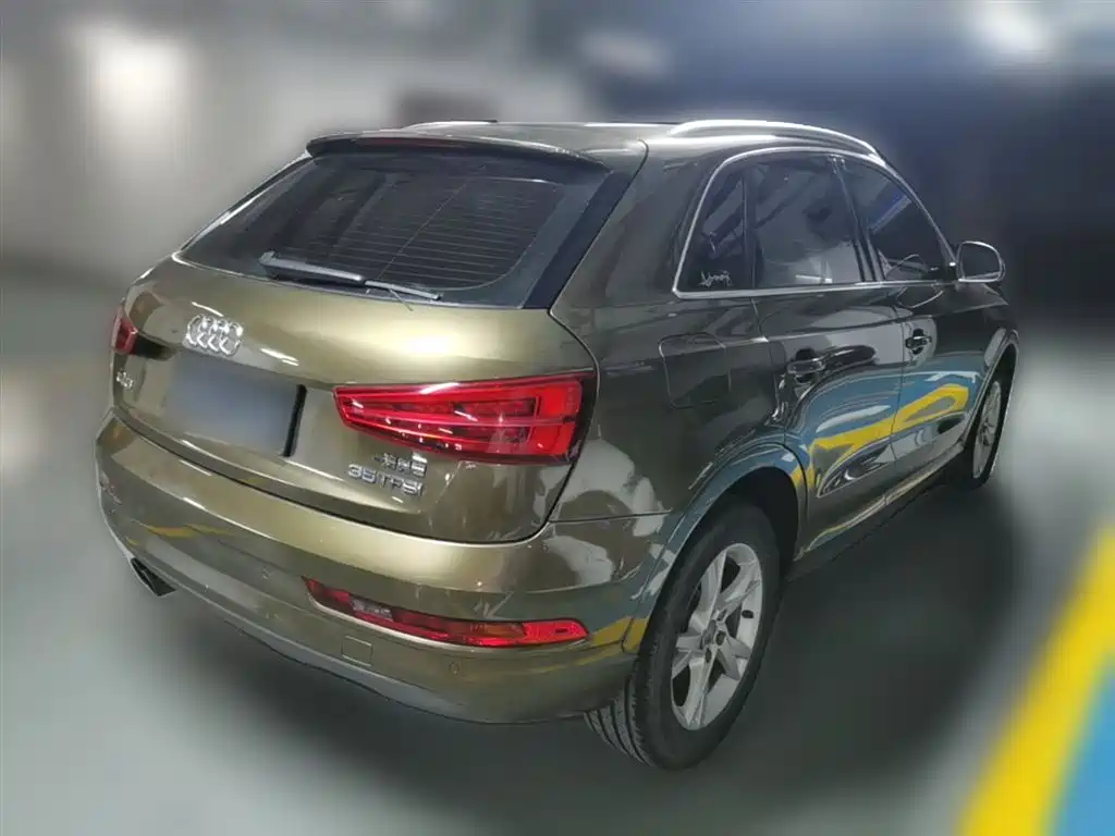 Audi Q3 2016 — фото 12