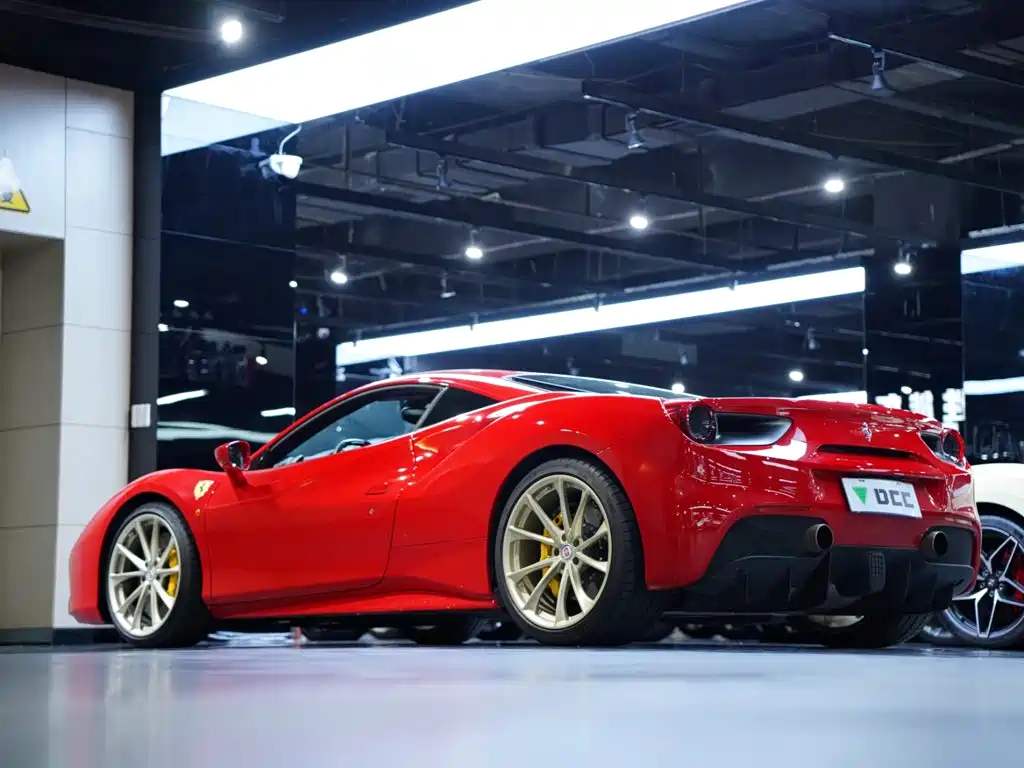 Ferrari 488 2017 — фото 8