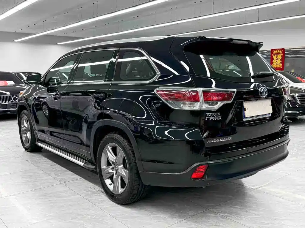Toyota Highlander 2017 — фото 4