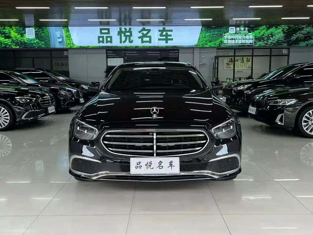 Mercedes-Benz E-Class 2023