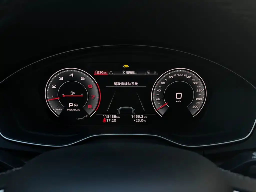 Audi Q5L 2022 — фото 13