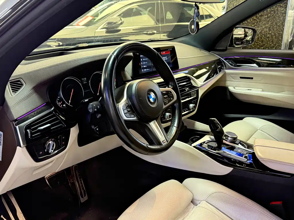 BMW 6 Series GT 2019 — фото 7